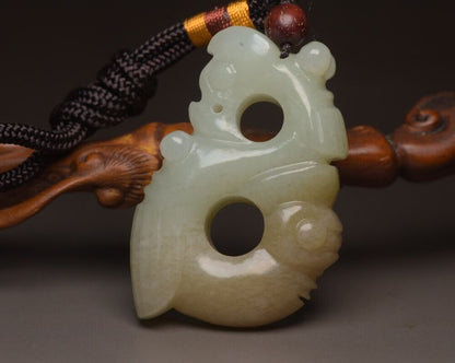 Chinese Natural Hetian Jade Carving Exquisite Unique Statue Pendant Jewelry Gift