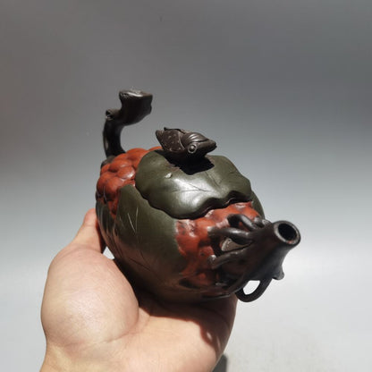 Antique Chinese Yixing Zisha Clay Exquisite Teapot Tea Sand-fired Grape cicada