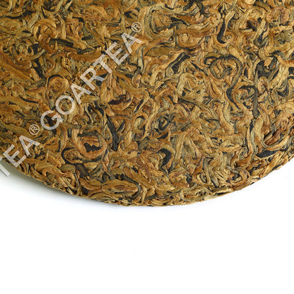 HELLOYOUNG 357g Nonpareil Supreme Golden Buds Dian Hong Yunnan Black Tea Cake
