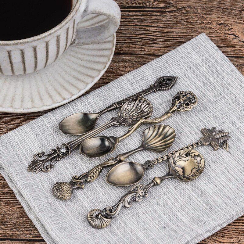 5Pcs/Set Vintage Style Metal Carved Small Mini Coffee Tea Spoon Kitchen Flatware
