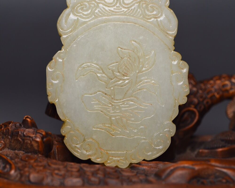 Chinese Beautiful Hetian Jade Carving Exquisite White Jade Pendant Jewelry Rare