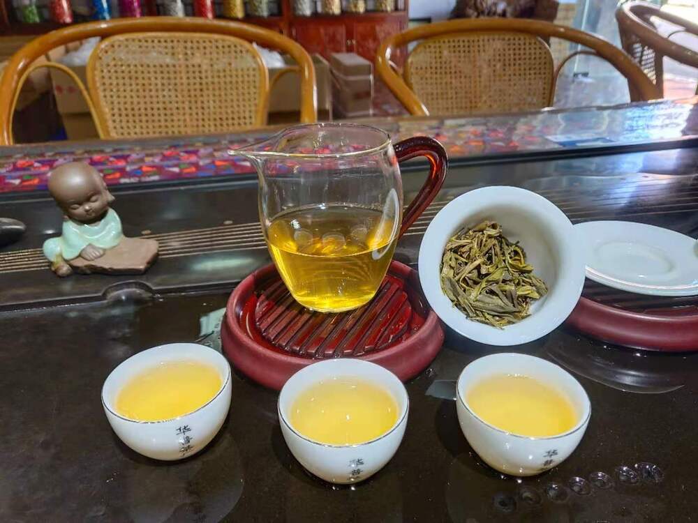357g Puerh Tea Iceland Old Tree Pure Puerh Raw Tea Cake 12.59oz