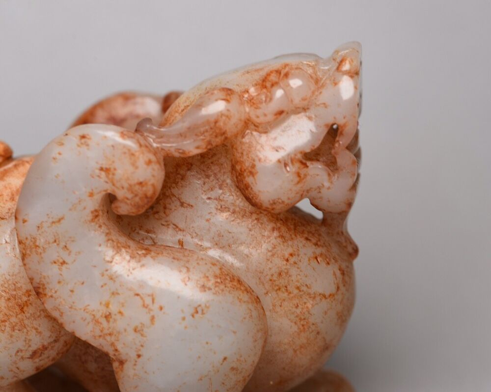 Antique Chinese Natural Hetian Jade Carved Exquisite Beast Statue Figurines Rare