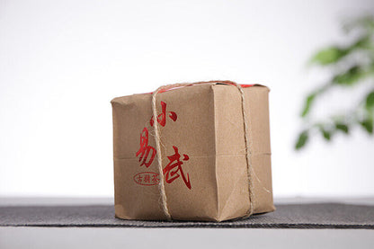 50g Yunnan Pu'er Tea (Craft) Xiao Yiwu Raw Tea Cake Big Tree Tea