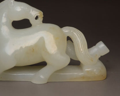 Top Chinese Natural Hetian Jade Carving Exquisite Horse Statue Figurines Artwork