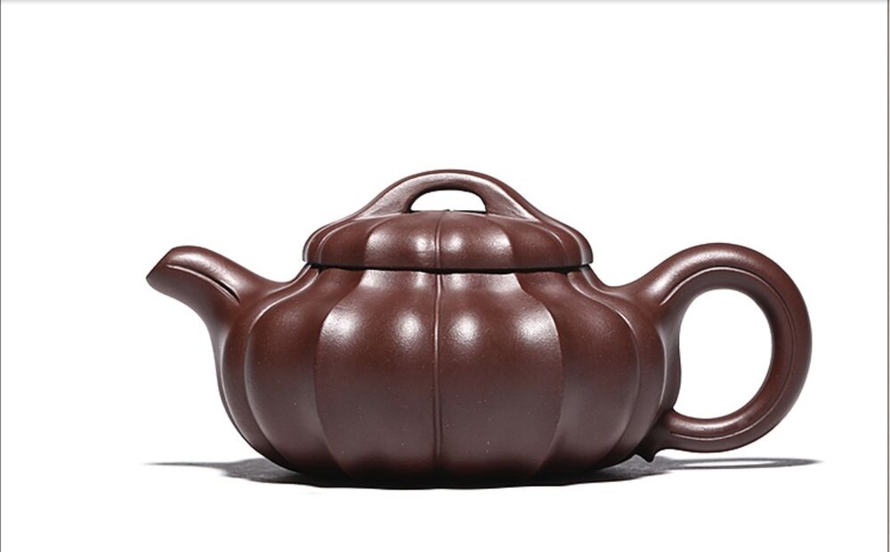 300cc Handmade Purple Clay Tea Pot in Yixing, China BianLingHua Hu Tea Pot-