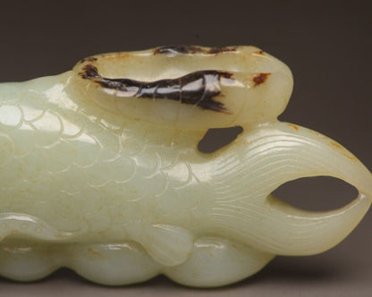 Chinese Natural Hetian Jade Carved Exquisite Fish Statue Figurine Collection Art
