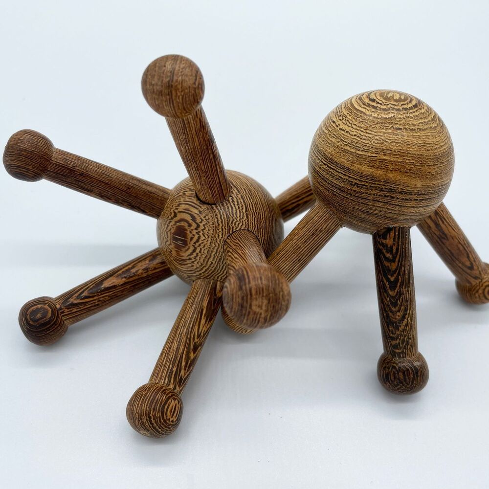 Five Claw Manual Scalp Massager Leg Chicken Wing Wood Massager鸡翅木五爪手动按头皮按摩器