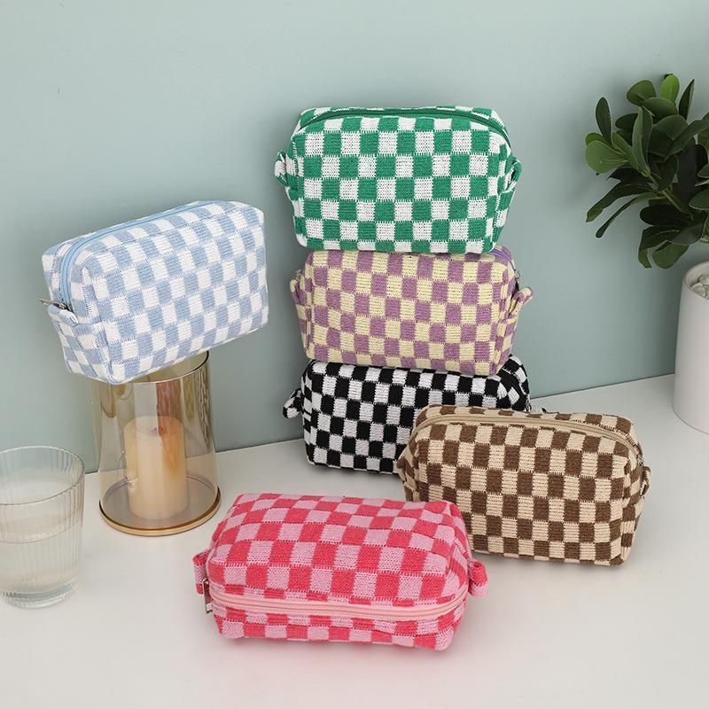 Checkerboard Knitted Cosmetic Bag Large Lattice Makeup Plaid Storage Organizer