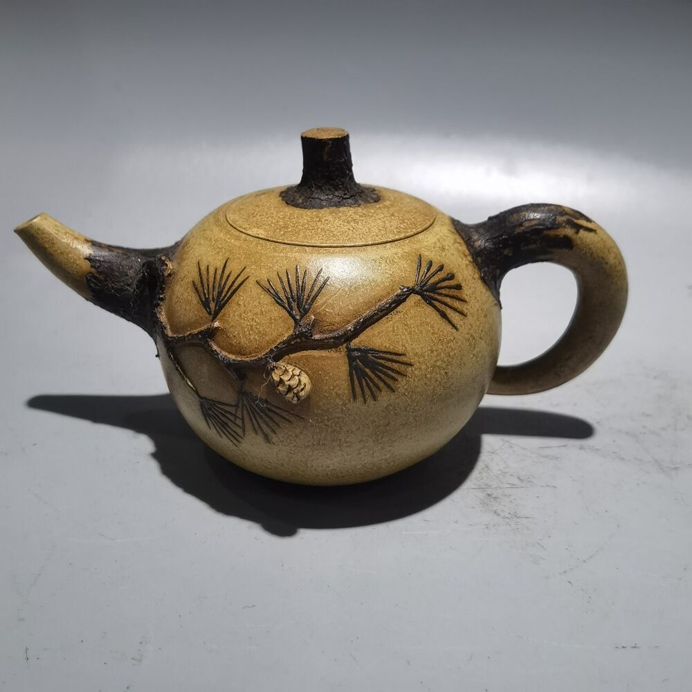 Chinese Yixing Zisha Clay Handmade Exquisite Teapot（松针壶 底款：汪寅仙 ）
