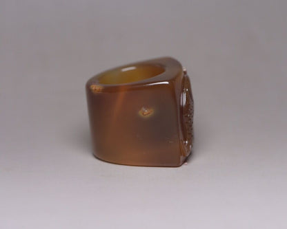 Chinese Natural Agate Hand Carved Fish Statue Exquisite Thumb Ring Jewelry Rare