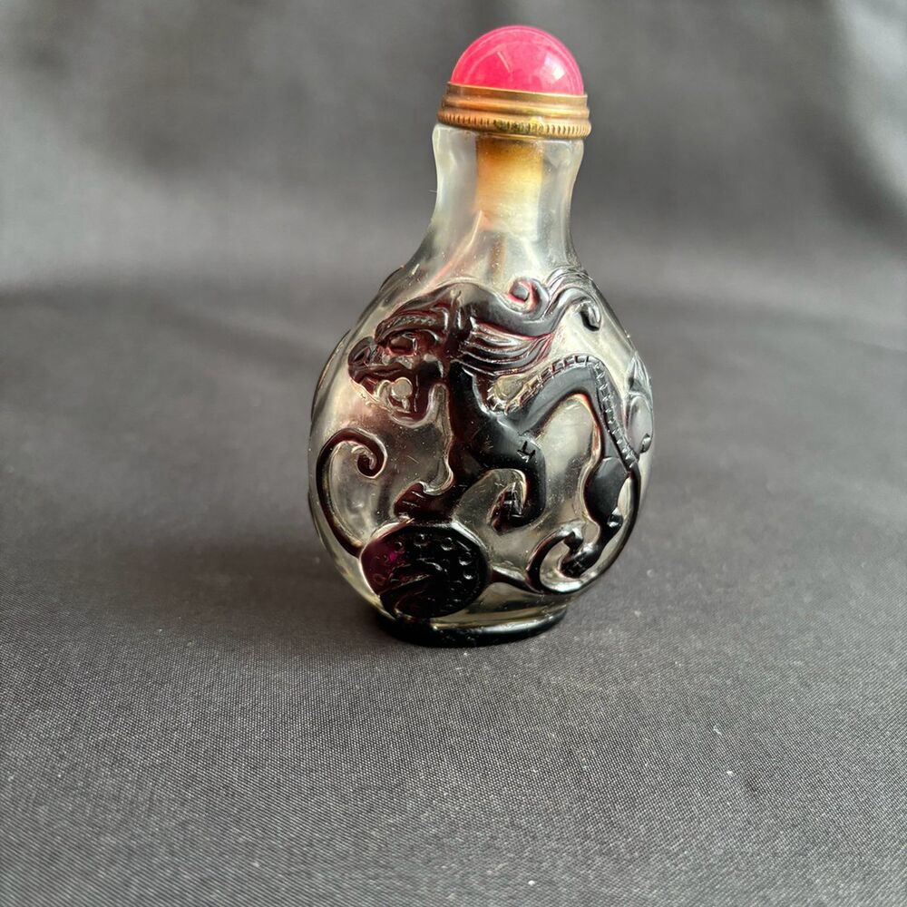 Old Beijing Chinese Dragon Statue Carved Snuff Bottle Glass Overlay Box Black