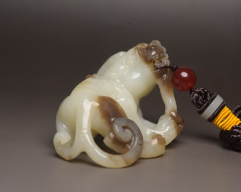 Chinese Antique Natural Hotan Jade Hand Carved Exquisite Beast Statue Collection