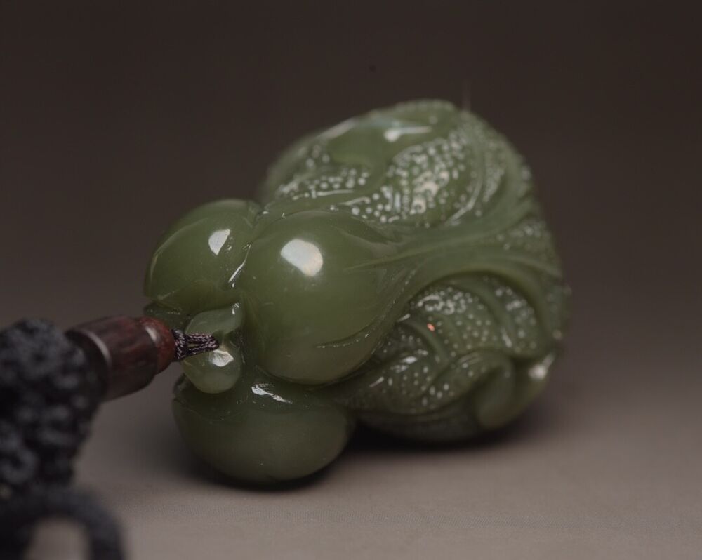 Chinese Natural Hetian Jade Carving Chinese Cabbage Exquisite Pendant Jewelry