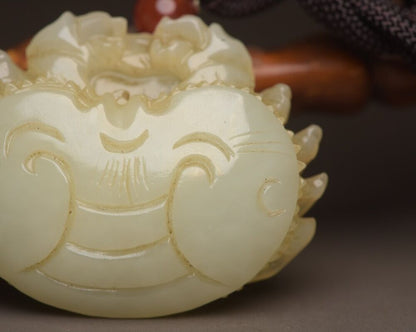 Chinese Antique Hetian Jade Carving Exquisite Statues Good Luck Pendant Jewelry