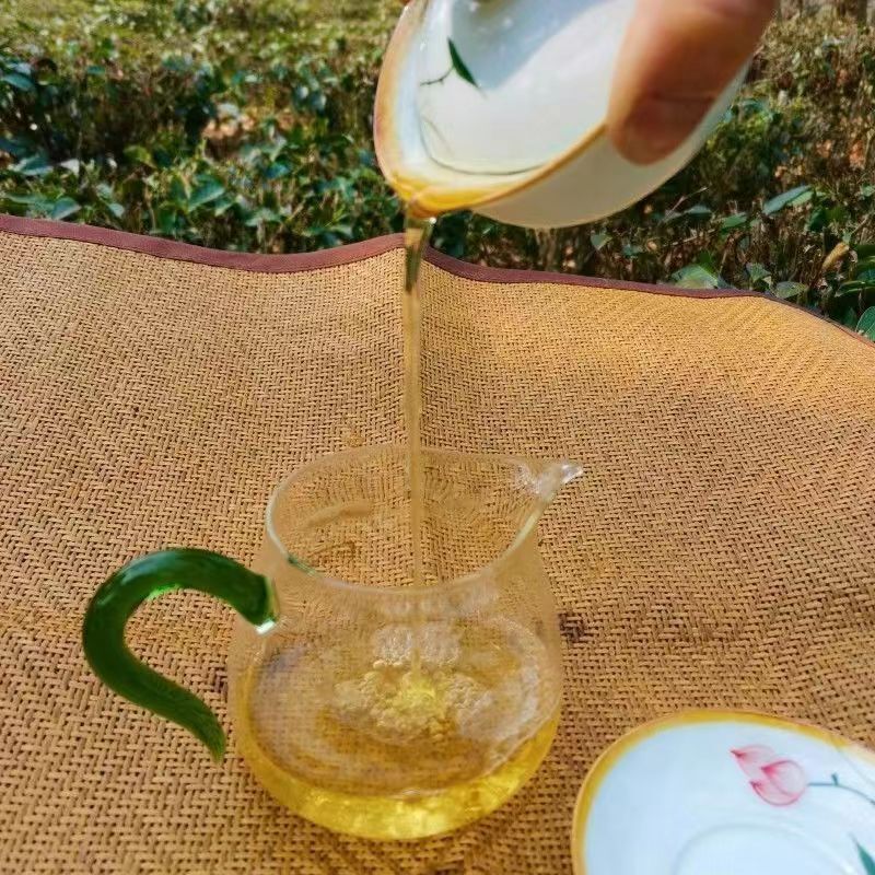 357g Raw Puerh Tea Cake Mengkulaoshu Pu-erh Tea 2020 Year Early Spring Pu'er Tea