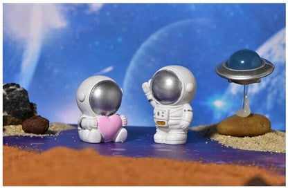 Ant Farm Decoration Resin Mini Astronaut Space Anthill Nesting Landscaping Decor