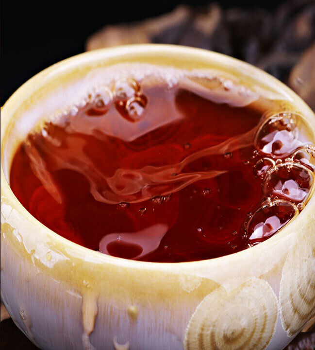 The old tea Puer Ripe Tea Spring Pu' Er Tea Brick Cooked YiWu Puerh Pu'erh tea