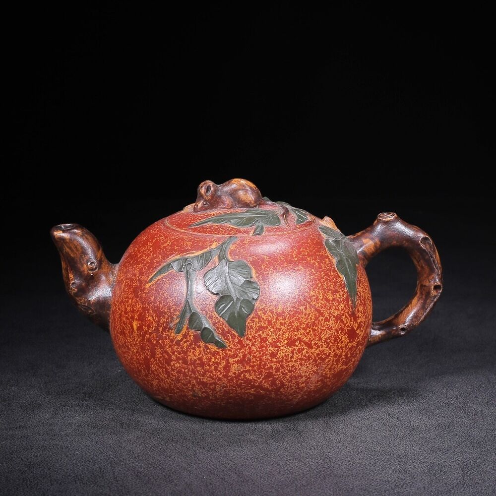 Chinese Yixing Zisha Clay Handmade Exquisite Teapot （小老鼠 底款：蒋燕庭）