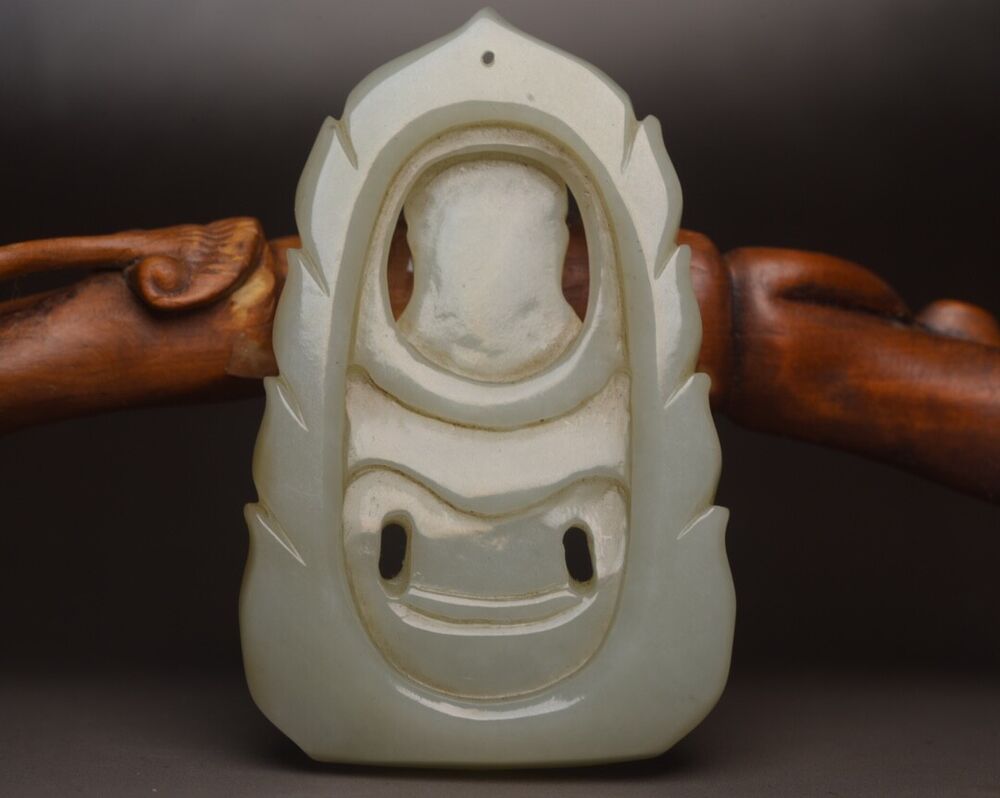 Chinese Antique Hetian Jade Carved Kwan Yin Statue Good Luck Pendant Jewelry Art