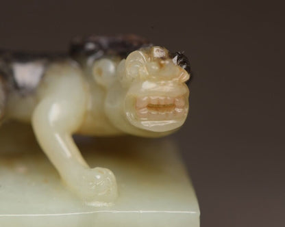 Chinese Antique Natural Hetian Jade Hand Carved Beast Statue Exquisite Figurines