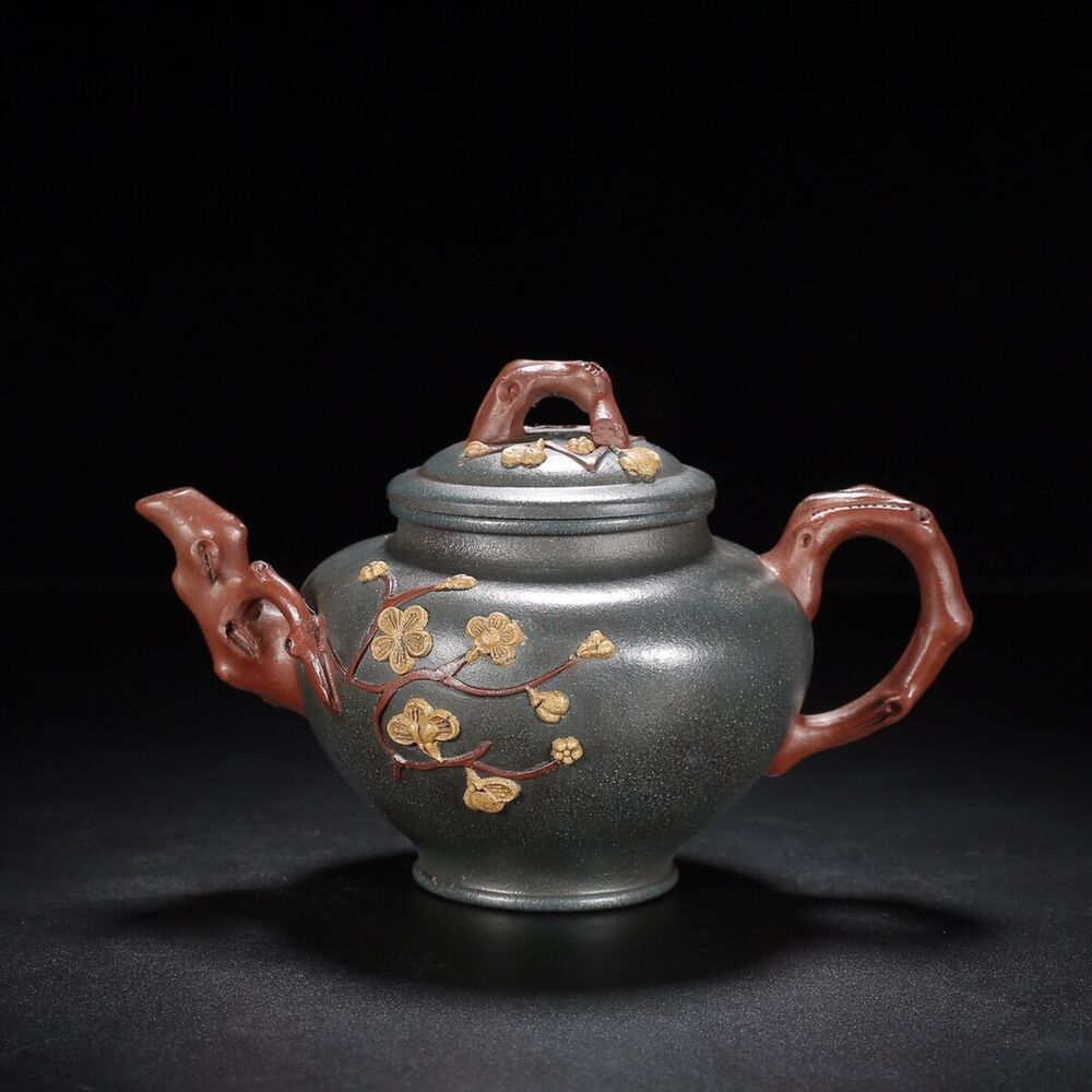 Chinese Yixing Zisha Clay Handmade Exquisite Teapot（报春 底款：汪寅仙）