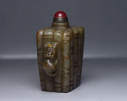 Chinese Natural Hetian Jade Snuff Bottle Carved Exquisite Statue Snuffbox Gift