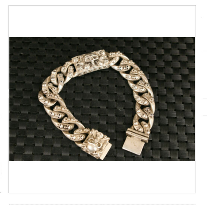 Big Rare chinese old tibet silver skull statue figure bracelet Art Decoration