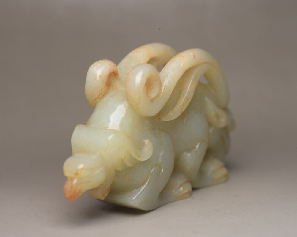 Chinese Old Natural Hetian Jade Carved Sculpture Exquisite Beast Statue Art Rare