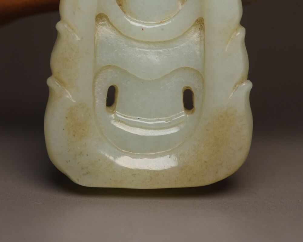 Chinese Beautiful Natural Hetian Jade Carving Kuan Yin Statue White Jade Pendant