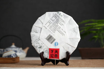 Jin Bang Series T8653 Tie Bing * 2015 Xiaguan Pu'er Pu-erh Raw Green Tea 357g