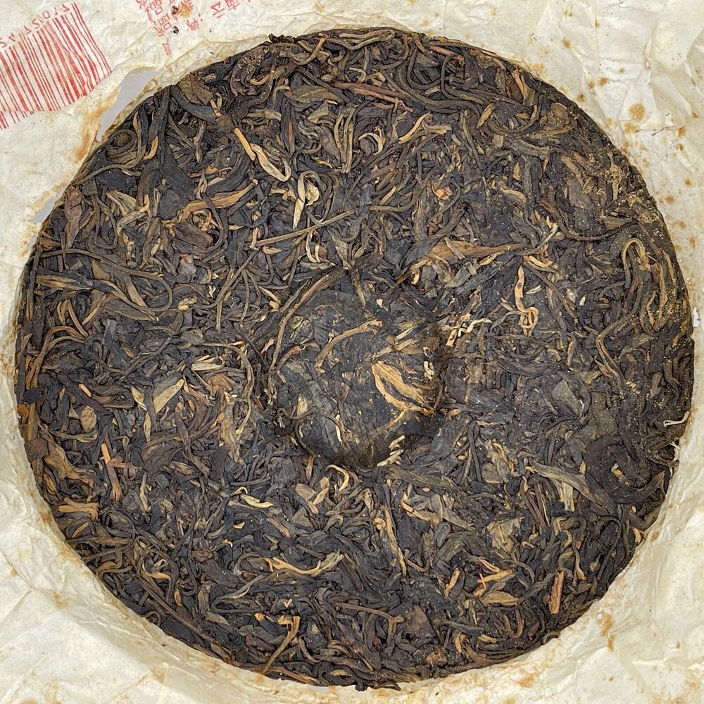 Pu-erh tea,2006,Xishuangbanna,Yiwuzhengshan wild big leaf green cake,380g,Raw