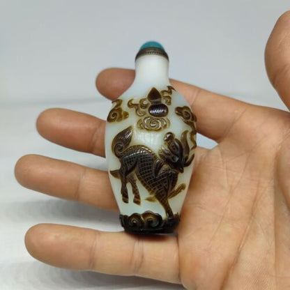 chinese carved kylin qilin statue peking glass snuff bottle Carving glazed rare