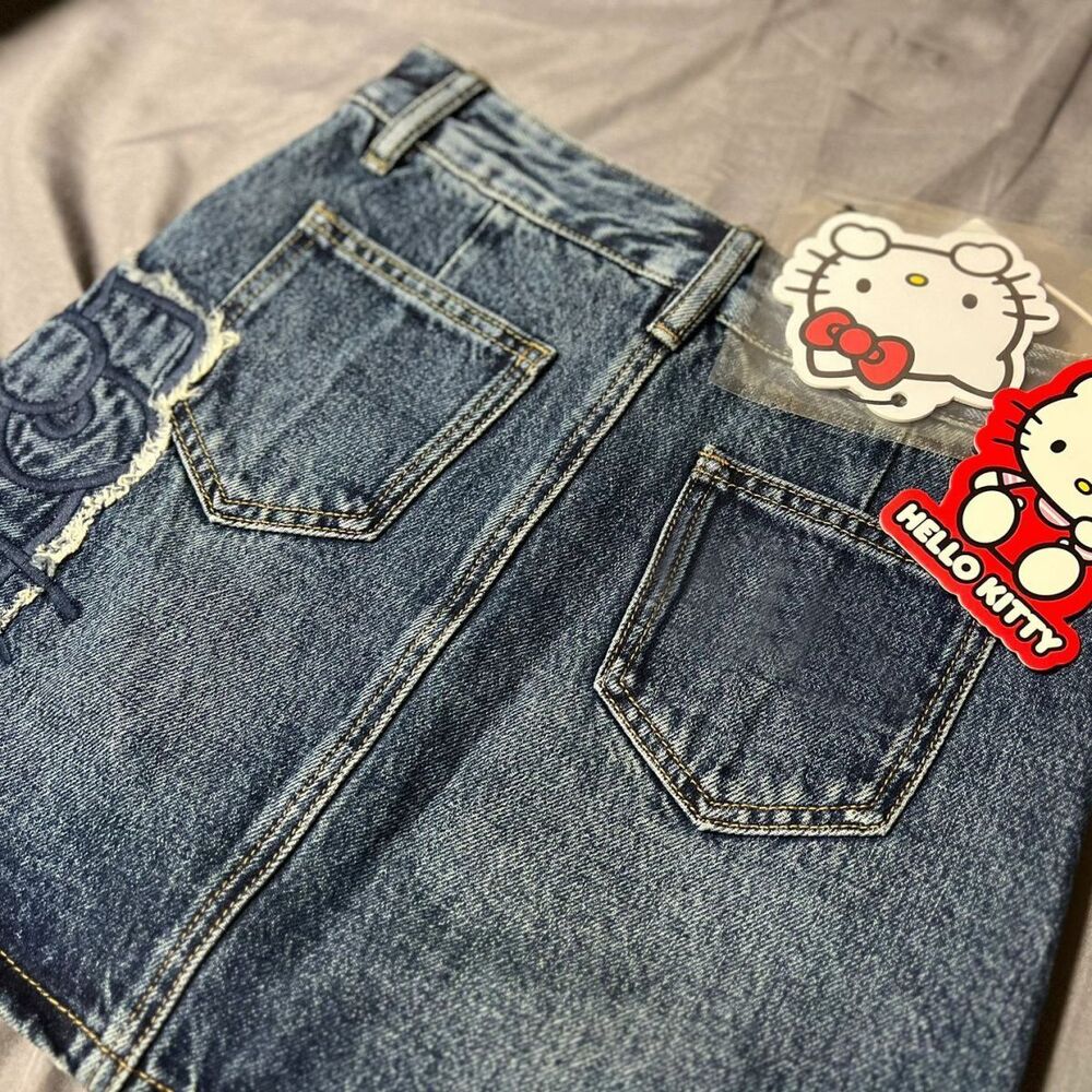 Japanese retro cute girlHello Kitty embroidered denim skirt casual street skirt