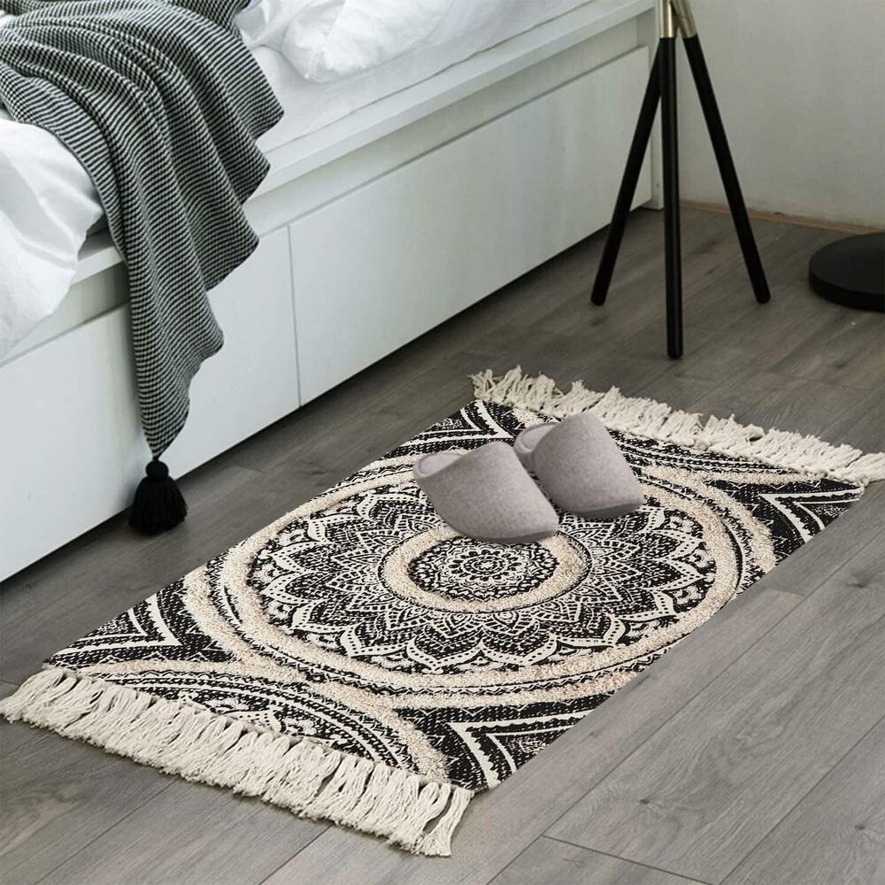 Hand Woven Small Boho Bathroom Rug Tufted Machine Washable Bohemian with Tassels