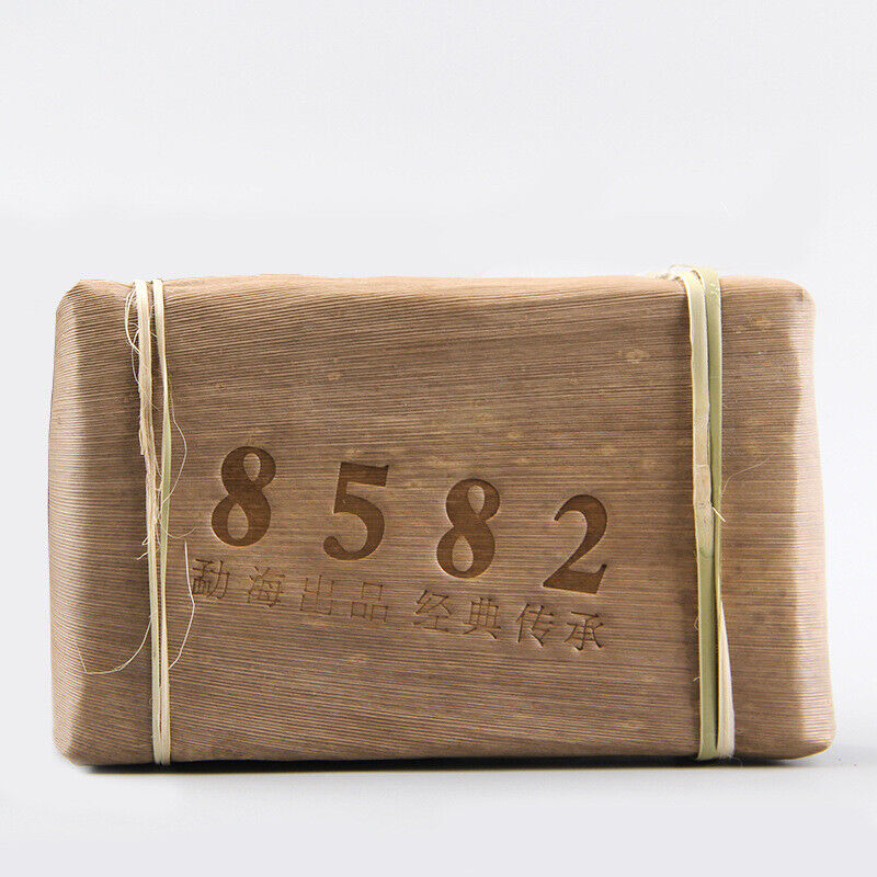 2012 Yunnan Menghai Classical 8582 Raw Puer Tea Brick Old Tree Sheng Puerh 250g