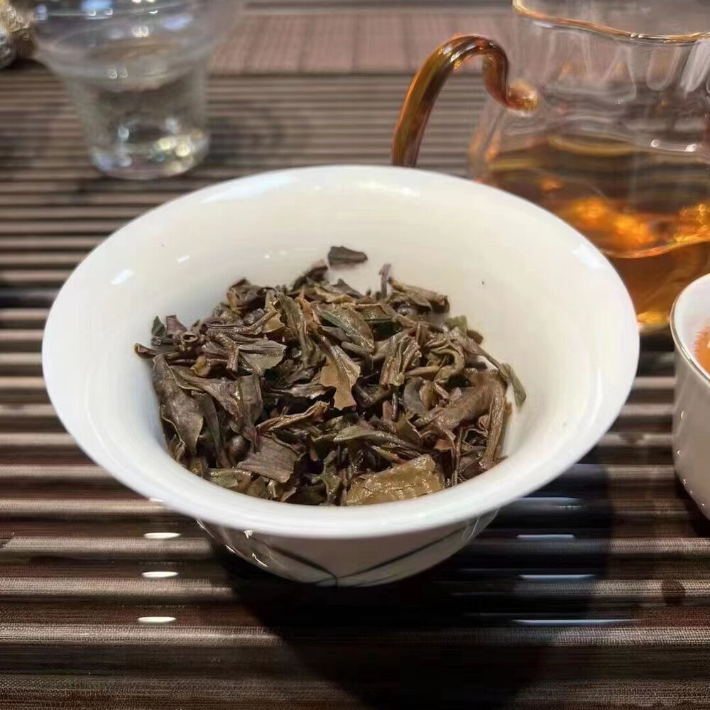 357g Yunnan Old Puerh Tea Cake 2003 Peacock Sheng Pu-erh Tea Cake Aged Pu'er Tea
