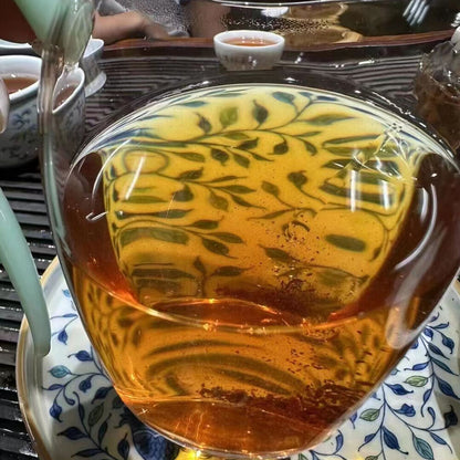 357g Yunnan Raw Pu'er Cake Tea Yiwu Zhengshan Pu-erh Raw Tea Cake Puerh Tea