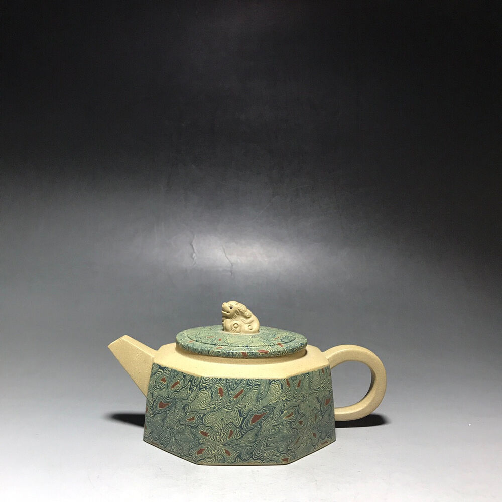 Chinese Yixing Zisha Clay Handmade Exquisite Teapot （八方祥瑞 底款：如图）