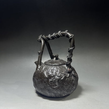 vintage chinese yixing purple clay teapot zisha ceremony carving Collectible art