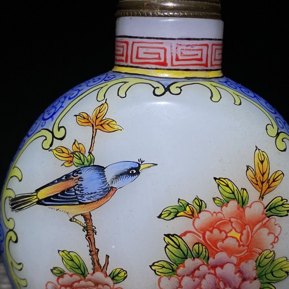chinese glass snuff bottle Statue Painted flower bird rare colored glaze art