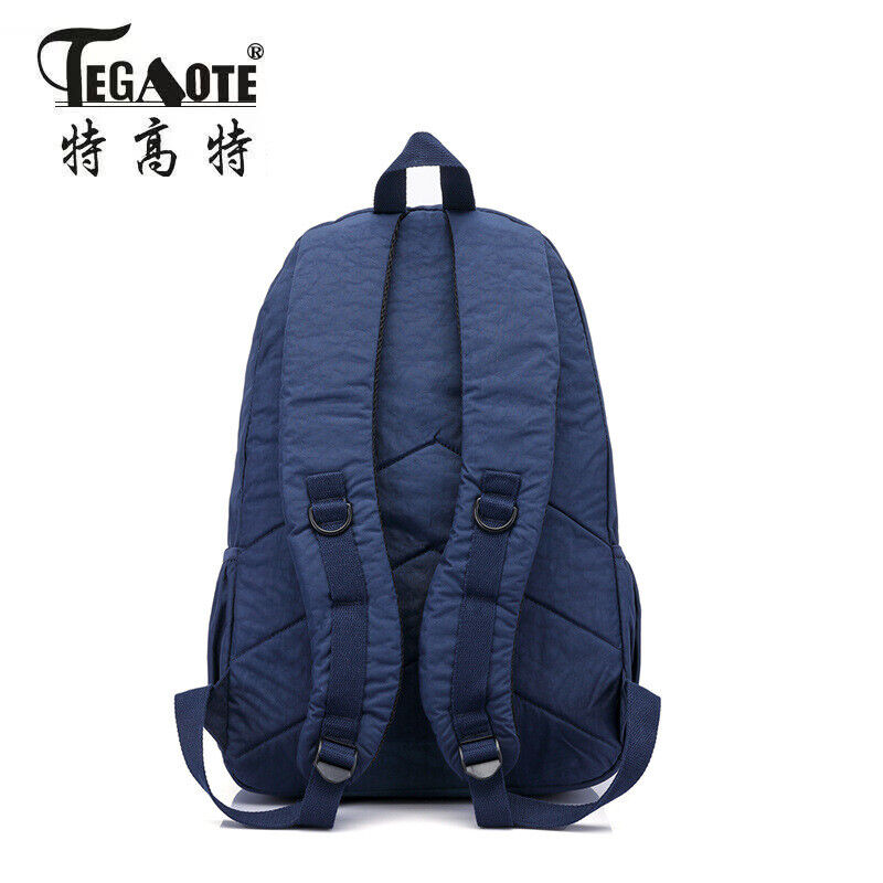Lightweight Sports Backpack, Large Capacity Travel Rucksack Daypack School Bag