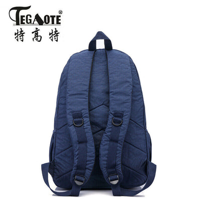 Lightweight Sports Backpack, Large Capacity Travel Rucksack Daypack School Bag