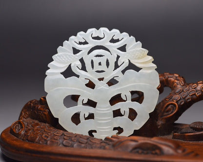 Top Chinese Natural Hetian White Jade Carving Exquisite Statue Pendant Jewelry