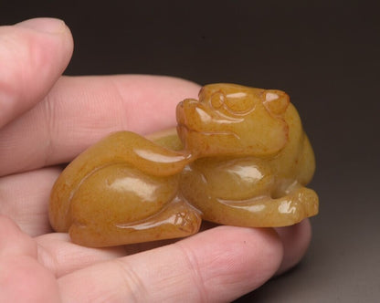 Collection Chinese Hetian Jade Carved Sculpture Exquisite Beast Statue Ornaments