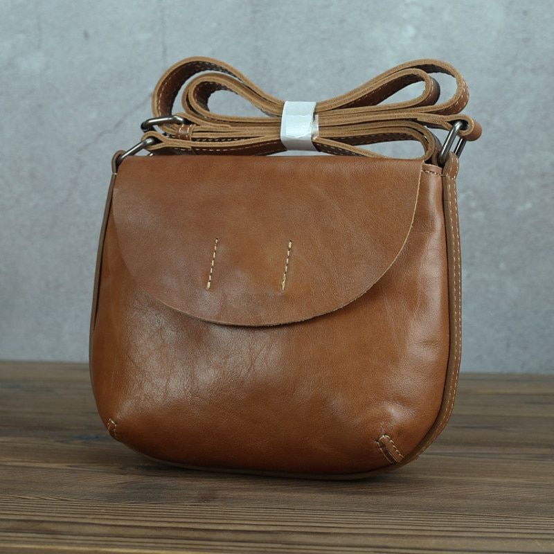 Vintage Messenger Bag Genuine Leather Shoulder Sling Purse 19*15*7CM Shell Brown