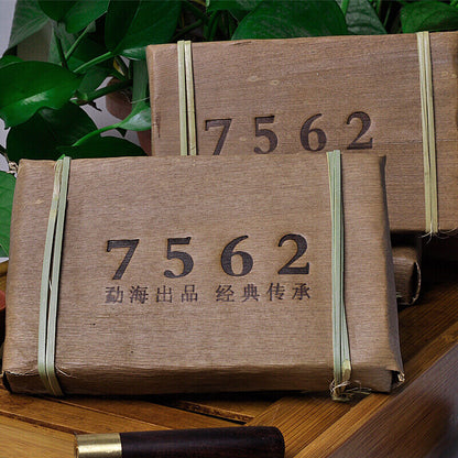 2008 Chinese Menghai 7562 Ripe Puer Shu Pu'er Brick Pu-erh 250g Bamboo Leaf Pack