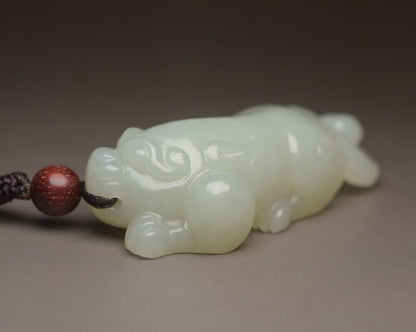Top Chinese Natural Hotan White Jade Carved Exquisite Beast Statue Figurine Gift