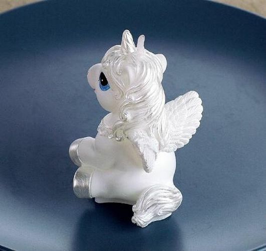 3D Unicorn Pegasus Shaped Mold 6.8x6.8x8.4cm Silicone DIY Craft Cake Making Tool