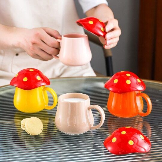 Ceramic Cute Mushroom Cup Personalized Breakfast Milk Cup with Lid 300 ml